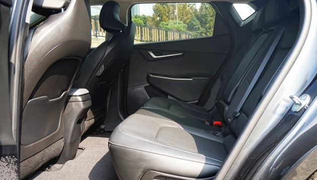 EV6 롱레인지 2WD 라이트 66허0773 아산사고대차