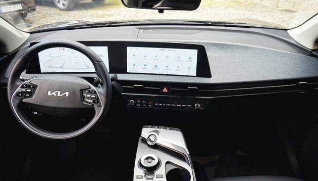 EV6 롱레인지 2WD 라이트 66허0773 아산사고대차